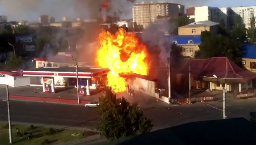 Explosión en una gasolinera