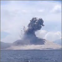 volcán en erupción