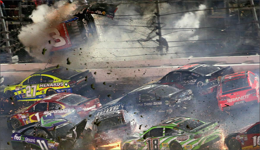 accidente-nascar-valla