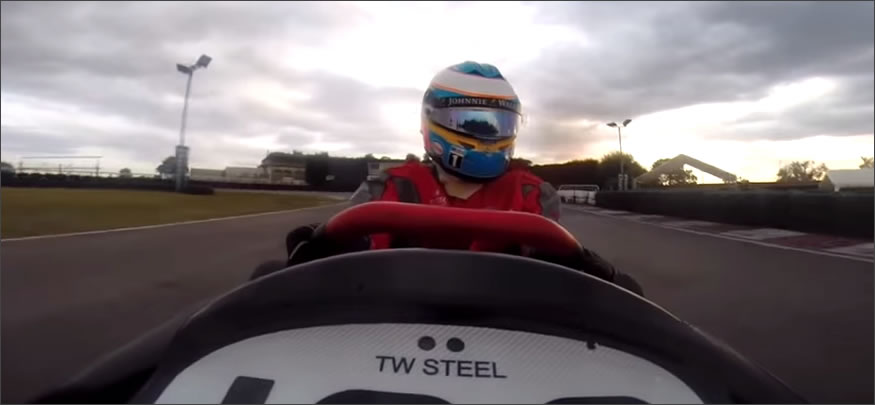 Fernando Alonso se desfoga con los karts