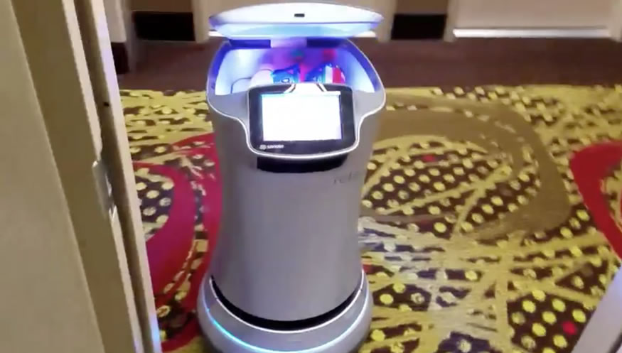 robots-hotel1