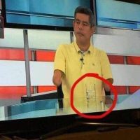 Cabrones… por lo menos una pajita